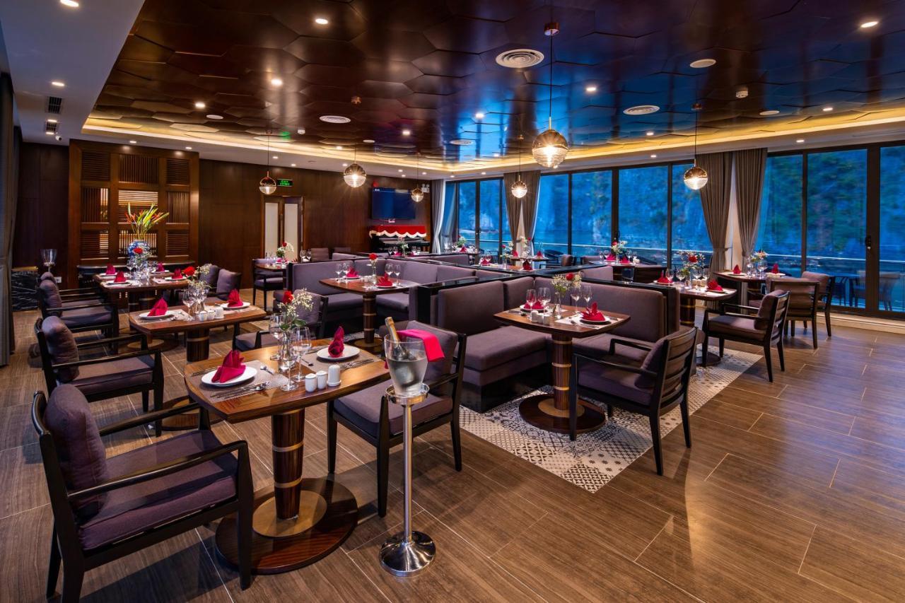 Stellar Of The Seas Cruise Hotel Ха Лонг Екстериор снимка