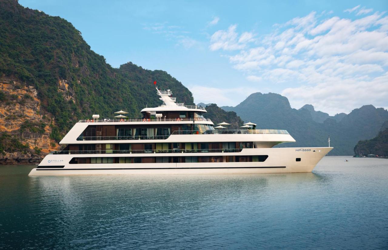 Stellar Of The Seas Cruise Hotel Ха Лонг Екстериор снимка